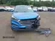 2018 Hyundai Tucson SE z VIN KM8J2CA42JU652027, wystawiony jako IAAI lot #43194087 z przebiegiem 105 824 mil mil oraz . Historia ofert i sprzedaży dostępna na DreamBid. Obrazek 17.