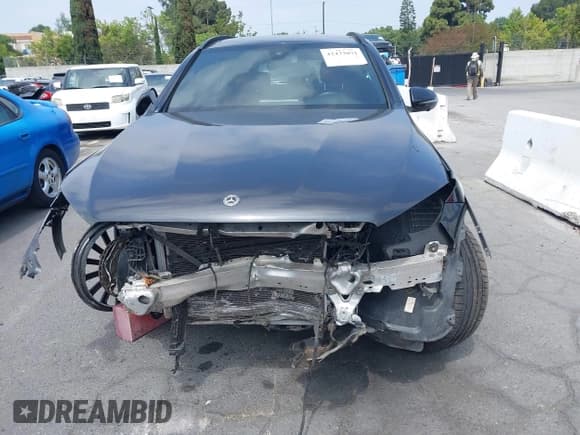 ✅ 2020 Mercedes-Benz GLC 300 • VIN: W1N0G8DBXLF828539 • Lot: 42433071. Wystawiony na IAAI z przebiegiem 33 595 mil. Bezpłatny archiwum sprzedaży aukcyjnych z USA i szczegółowy raport historii pojazdu na DreamBid. Zdjęcie 12.