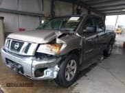 ✅ 2008 Nissan Titan XE • VIN: 1N6BA07D58N312776 • Лот: 42505394. Опубликован ранее на IAAI с пробегом 276 082 миль. Бесплатный доступ к архиву аукционных продаж из США и подробный отчёт об истории автомобиля на DreamBid. Изображение 2.