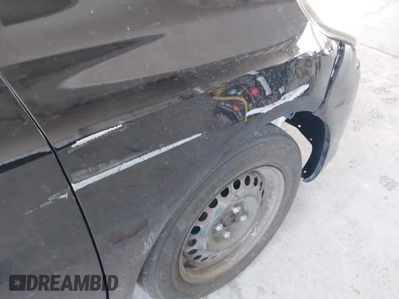 ✅ 2018 Nissan Versa SV • VIN: 3N1CN7AP4JL813030 • Lot: 43515787. Listed on IAAI with 104,684 mi. Free auction sales archive from the USA and detailed vehicle history report at DreamBid. Image 6.