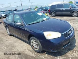 ✅ 2007 Chevrolet Malibu 1FL • VIN: 1G1ZS58F27F107185 • Lot: 42481688. Listed on IAAI with 99,060 mi. Free auction sales archive from the USA and detailed vehicle history report at DreamBid. Image 1.