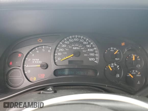 ✅ 2005 Chevrolet Tahoe LS • VIN: 1GNEC13V75J218794 • Lot: 81283455. Listed on Copart with 357,072 mi. Free auction sales archive from the USA and detailed vehicle history report at DreamBid. Image 9.