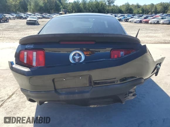 ✅ 2011 Ford Mustang GT Premium • VIN: 1ZVBP8CF1B5166923 • Lot: 86654615. Listed on Copart with 85,156 mi. Free auction sales archive from the USA and detailed vehicle history report at DreamBid. Image 6.