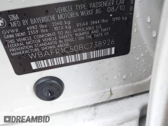 ✅ 2011 BMW 5 Series 528i • VIN: WBAFR1C50BC738926 • Lot: 43768515. Listed on IAAI with 157,997 mi. Free auction sales archive from the USA and detailed vehicle history report at DreamBid. Image 9.