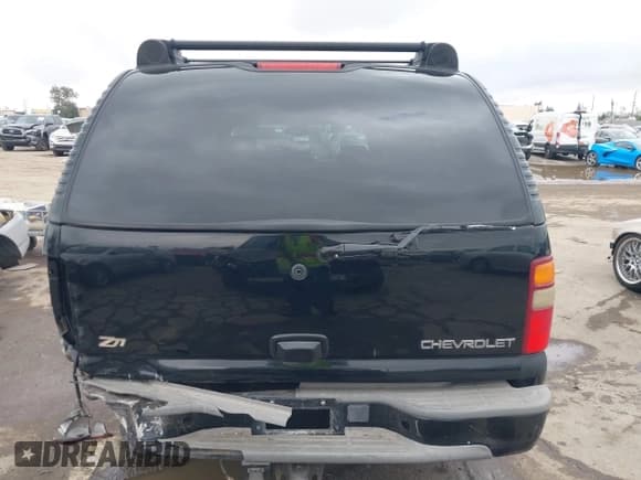 ✅ 2003 Chevrolet Suburban LT • VIN: 3GNFK16T93G138042 • Лот: 41518539. Опубликован ранее на IAAI с пробегом 191 370 миль. Бесплатный доступ к архиву аукционных продаж из США и подробный отчёт об истории автомобиля на DreamBid. Изображение 16.