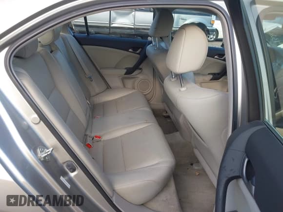 ✅ 2010 Acura TSX • VIN: JH4CU2F63AC038507 • Lot: 43247226. Listed on IAAI with 89,765 mi. Free auction sales archive from the USA and detailed vehicle history report at DreamBid. Image 8.