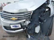 ✅ 2015 Chevrolet Traverse LT • VIN: 1GNKRHKD5FJ285351 • Lot: 43812354. Listed on IAAI with 175,066 mi. Free auction sales archive from the USA and detailed vehicle history report at DreamBid. Image 6.