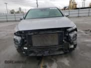 ✅ 2020 Hyundai Santa Fe SE • VIN: 5NMS23AD3LH252044 • Lot: 73371542. Wystawiony na Copart z przebiegiem 19 978 mil. Bezpłatny archiwum sprzedaży aukcyjnych z USA i szczegółowy raport historii pojazdu na DreamBid. Zdjęcie 5.