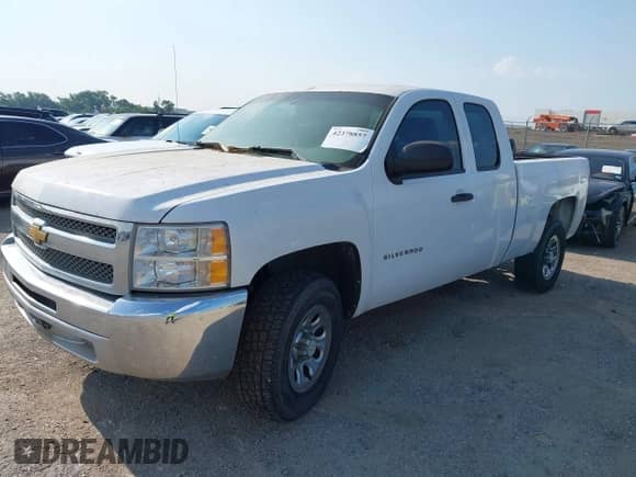 2012 Chevrolet Silverado 1500 Work Truck z VIN 1GCRCPEA9CZ295723, wystawiony jako IAAI lot #42378857 z przebiegiem 203 137 mil mil oraz . Historia ofert i sprzedaży dostępna na DreamBid. Obrazek 2.