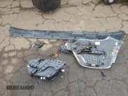 ✅ 2023 Jeep Grand Cherokee Laredo • VIN: 1C4RJHAG1P8701009 • Lot: 93411715. Wystawiony na Copart z przebiegiem 21 447 mil. Bezpłatny archiwum sprzedaży aukcyjnych z USA i szczegółowy raport historii pojazdu na DreamBid. Zdjęcie 13.