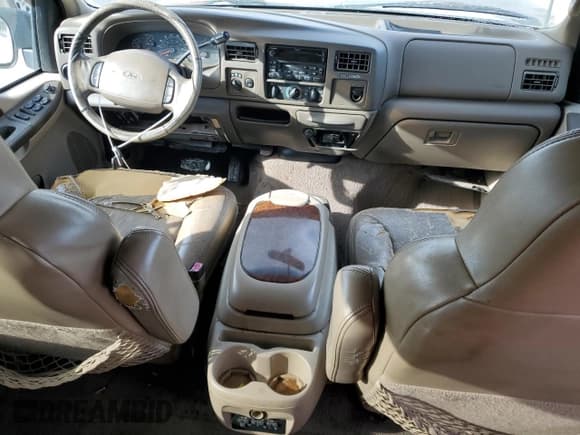 ✅ 2000 Ford Excursion Limited • VIN: 1FMNU43S0YEC34616 • Lot: 46990725. Wystawiony na Copart z przebiegiem 237 710 mil. Bezpłatny archiwum sprzedaży aukcyjnych z USA i szczegółowy raport historii pojazdu na DreamBid. Zdjęcie 8.