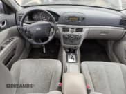 ✅ 2006 Hyundai Sonata GLS • VIN: KMHEU46C96A083249 • Лот: 42709045. Опубликован ранее на Copart с пробегом 238 182 миль. Бесплатный доступ к архиву аукционных продаж из США и подробный отчёт об истории автомобиля на DreamBid. Изображение 8.