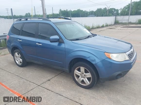 ✅ 2009 Subaru Forester X • VIN: JF2SH63699H714522 • Lot: 42433760. Listed on IAAI with 206,730 mi. Free auction sales archive from the USA and detailed vehicle history report at DreamBid. Image 1.
