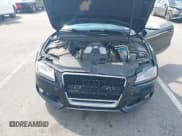 ✅ 2011 Audi S5 Premium Plus • VIN: WAUCGAFH2BN019969 • Lot: 42742516. Wystawiony na IAAI z przebiegiem 98 714 mil. Bezpłatny archiwum sprzedaży aukcyjnych z USA i szczegółowy raport historii pojazdu na DreamBid. Zdjęcie 6.