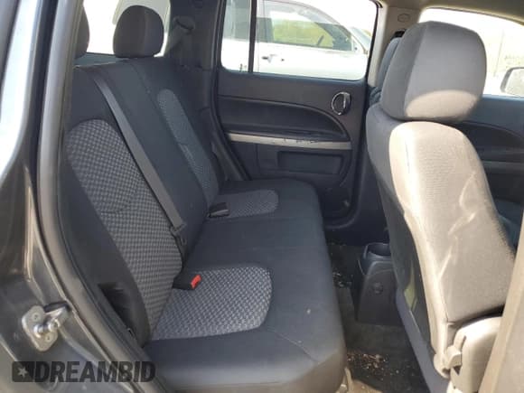 ✅ 2011 Chevrolet HHR 1LT • VIN: 3GNBABFW6BS612980 • Lot: 44317655. Listed on Copart with 89,935 mi. Free auction sales archive from the USA and detailed vehicle history report at DreamBid. Image 11.