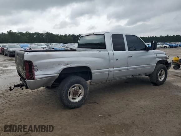 ✅ 2002 Dodge 2500 • VIN: 3B7KC23642M263037 • Lot: 70174895. Listed on Copart with 235,678 mi. Free auction sales archive from the USA and detailed vehicle history report at DreamBid. Image 3.