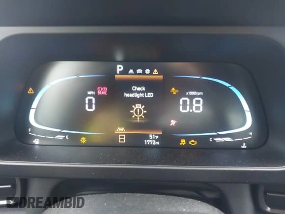 ✅ 2025 Hyundai Elantra SEL Sport • VIN: KMHLM4DG9SU961154 • Lot: 42307437. Listed on IAAI with 1,772 mi. Free auction sales archive from the USA and detailed vehicle history report at DreamBid. Image 7.