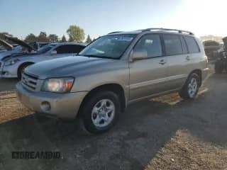 2004 Toyota Highlander с VIN JTEDD21A240080427, выставлен на аукционе Copart как лот 84010105 с пробегом 85 742 миль миль и Списание • Salvage title. История ставок и продаж доступна на DreamBid. Изображение 1.