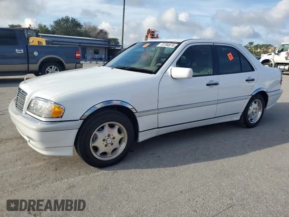 ✅ 1999 Mercedes-Benz C 230/260/280/320 • VIN: WDBHA24G5XA780454 • Лот: 73794674. Опубликован ранее на Copart с пробегом 90 578 миль. Бесплатный доступ к архиву аукционных продаж из США и подробный отчёт об истории автомобиля на DreamBid. Изображение 1.