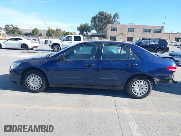 ✅ 2004 Honda Accord DX • VIN: 1HGCM55154A138800 • Lot: 43617472. Listed on IAAI with 35,894 mi. Free auction sales archive from the USA and detailed vehicle history report at DreamBid. Image 15.
