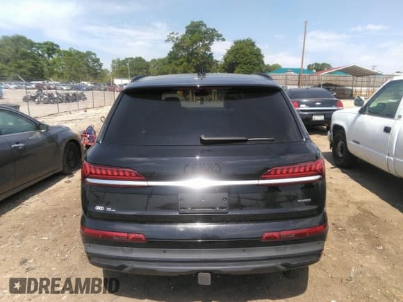 ✅ 2021 Audi Q7 Premium Plus • VIN: WA1LXAF72MD031553 • Лот: 42071156. Опубликован ранее на IAAI с пробегом 40 388 миль. Бесплатный доступ к архиву аукционных продаж из США и подробный отчёт об истории автомобиля на DreamBid. Изображение 16.