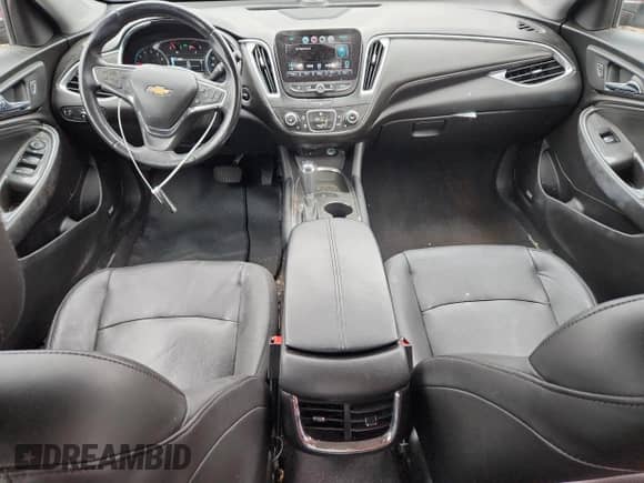 2016 Chevrolet Malibu LT with VIN 1G1ZE5ST7GF323197, listed as a Copart auction lot 86211275 with 106,938 mi miles and Clean title. Bid and sale history available at DreamBid. Image 8.