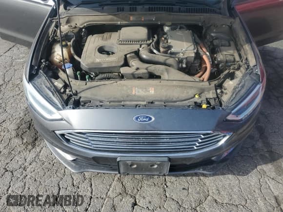 ✅ 2017 Ford Fusion Hybrid Titanium • VIN: 3FA6P0RU2HR105460 • Lot: 89561255. Listed on Copart with 168,577 mi. Free auction sales archive from the USA and detailed vehicle history report at DreamBid. Image 11.