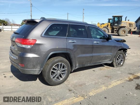 ✅ 2018 Jeep Grand Cherokee Limited • VIN: 1C4RJFBGXJC394902 • Lot: 50313415. Listed on Copart with 63,233 mi. Free auction sales archive from the USA and detailed vehicle history report at DreamBid. Image 3.