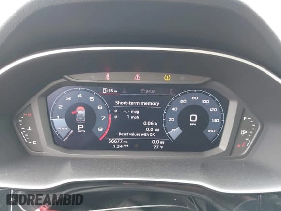 ✅ 2019 Audi Q3 Premium Plus • VIN: WA1BECF38K1064792 • Lot: 43262241. Wystawiony na IAAI z przebiegiem 56 677 mil. Bezpłatny archiwum sprzedaży aukcyjnych z USA i szczegółowy raport historii pojazdu na DreamBid. Zdjęcie 7.