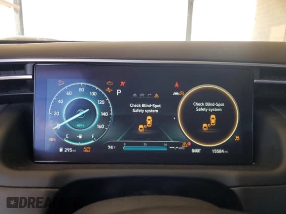 ✅ 2023 Hyundai Tucson Limited • VIN: 5NMJE3AE1PH253114 • Lot: 61496354. Wystawiony na Copart z przebiegiem 15 584 mil. Bezpłatny archiwum sprzedaży aukcyjnych z USA i szczegółowy raport historii pojazdu na DreamBid. Zdjęcie 9.