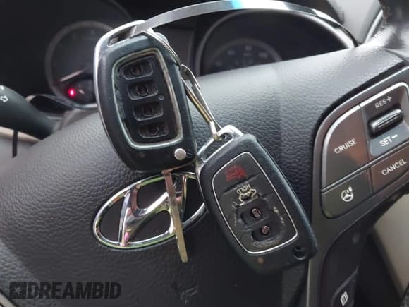 ✅ 2013 Hyundai Santa Fe Sport • VIN: 5XYZU3LBXDG016698 • Лот: 43553056. Опубликован ранее на IAAI с пробегом 135 419 миль. Бесплатный доступ к архиву аукционных продаж из США и подробный отчёт об истории автомобиля на DreamBid. Изображение 11.