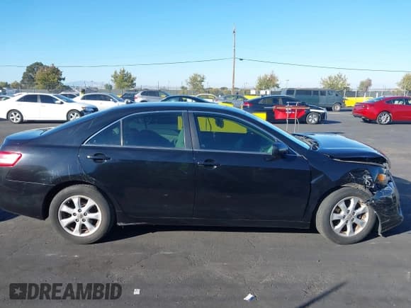 ✅ 2011 Toyota Camry LE • VIN: 4T4BF3EK9BR138152 • Lot: 43516429. Wystawiony na IAAI z przebiegiem 115 298 mil. Bezpłatny archiwum sprzedaży aukcyjnych z USA i szczegółowy raport historii pojazdu na DreamBid. Zdjęcie 13.