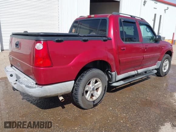 ✅ 2005 Ford Explorer Sport Trac XLS • VIN: 1FMZU67K75UA58849 • Lot: 41896548. Wystawiony na IAAI z przebiegiem 195 034 mil. Bezpłatny archiwum sprzedaży aukcyjnych z USA i szczegółowy raport historii pojazdu na DreamBid. Zdjęcie 4.