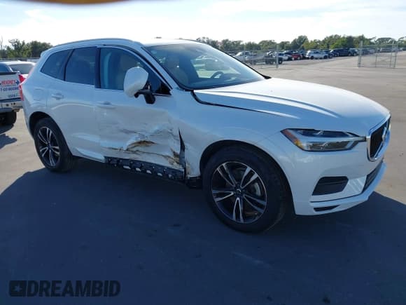 ✅ 2020 Volvo XC60 Momentum • VIN: YV4102DK5L1602268 • Lot: 43795880. Listed on IAAI with 31,557 mi. Free auction sales archive from the USA and detailed vehicle history report at DreamBid. Image 1.