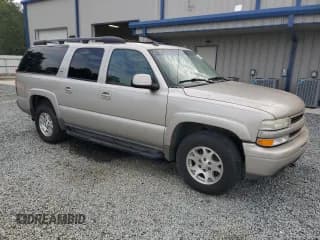 ✅ 2005 Chevrolet Suburban LS • VIN: 3GNFK16Z45G101746 • Lot: 63064944. Wystawiony na Copart z przebiegiem 316 465 mil. Bezpłatny archiwum sprzedaży aukcyjnych z USA i szczegółowy raport historii pojazdu na DreamBid. Zdjęcie 4.