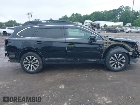 ✅ 2015 Subaru Outback Limited • VIN: 4S4BSENC8F3327350 • Lot: 42492143. Listed on IAAI with 110,518 mi. Free auction sales archive from the USA and detailed vehicle history report at DreamBid. Image 13.