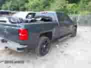 2018 Chevrolet Silverado 1500 LT z VIN 1GCRCREH9JZ111046, wystawiony jako IAAI lot #42837741 z przebiegiem 82 591 mil mil oraz . Historia ofert i sprzedaży dostępna na DreamBid. Obrazek 4.