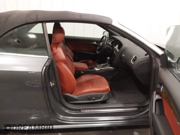 ✅ 2011 Audi S5 Prestige • VIN: WAUVGAFH1BN005845 • Лот: 43163957. Опубликован ранее на IAAI с пробегом 113 087 миль. Бесплатный доступ к архиву аукционных продаж из США и подробный отчёт об истории автомобиля на DreamBid. Изображение 5.