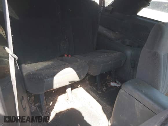 1997 Chevrolet Blazer LS z VIN 1GNCT18W7VK136406, wystawiony jako IAAI lot #42574267 z przebiegiem 185 908 mil mil oraz . Historia ofert i sprzedaży dostępna na DreamBid. Obrazek 8.