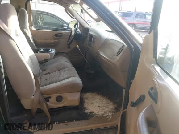 ✅ 2004 Ford F-150 XL • VIN: 2FTRF17294CA71165 • Лот: 43779208. Опубликован ранее на IAAI с пробегом Не указан. Бесплатный доступ к архиву аукционных продаж из США и подробный отчёт об истории автомобиля на DreamBid. Изображение 5.