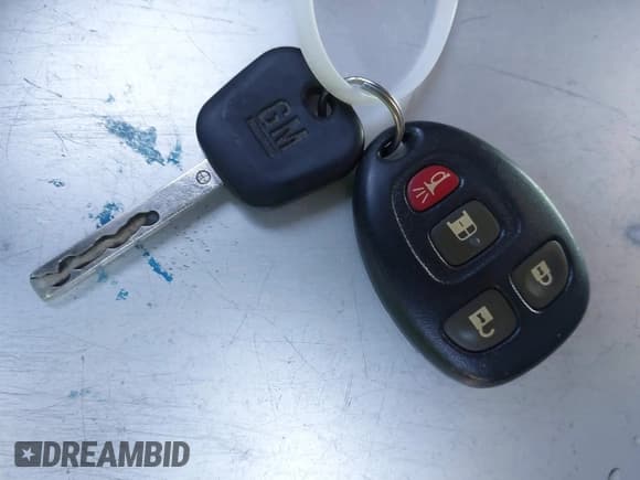 ✅ 2018 Chevrolet Express Cargo • VIN: 1GCWGAFP0J1287769 • Lot: 42814645. Wystawiony na IAAI z przebiegiem 152 506 mil. Bezpłatny archiwum sprzedaży aukcyjnych z USA i szczegółowy raport historii pojazdu na DreamBid. Zdjęcie 11.