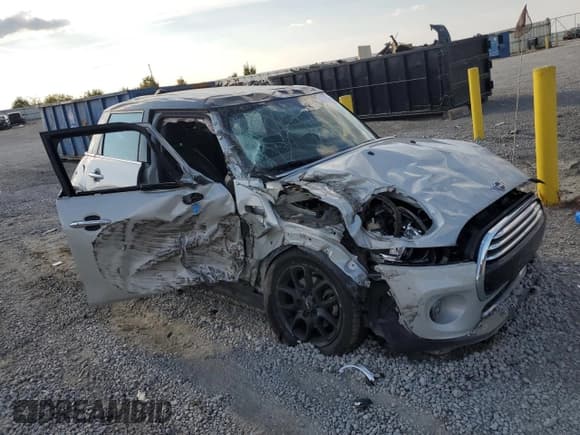 ✅ 2020 MINI Hardtop 4 Door Cooper • VIN: WMWXU7C06L2L59494 • Lot: 71849925. Listed on Copart with 89,042 mi. Free auction sales archive from the USA and detailed vehicle history report at DreamBid. Image 4.