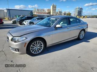 ✅ 2015 BMW 5 Series 528i • VIN: WBA5A5C51FD524246 • Лот: 90052365. Опубликован ранее на Copart с пробегом Не указан. Бесплатный доступ к архиву аукционных продаж из США и подробный отчёт об истории автомобиля на DreamBid. Изображение 1.