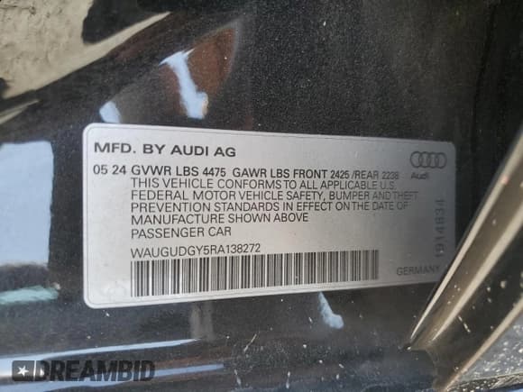✅ 2024 Audi A3 Premium • VIN: WAUGUDGY5RA138272 • Лот: 71133175. Опубликован ранее на Copart с пробегом 10 057 миль. Бесплатный доступ к архиву аукционных продаж из США и подробный отчёт об истории автомобиля на DreamBid. Изображение 12.