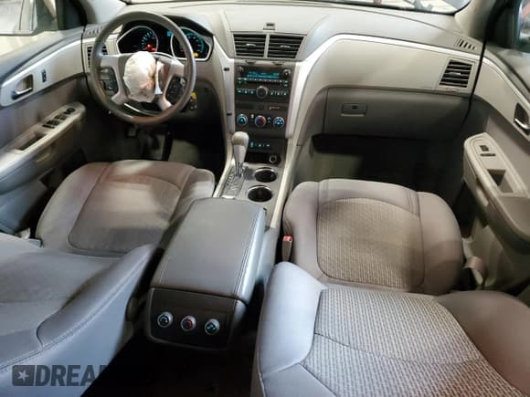 ✅ 2012 Chevrolet Traverse LS • VIN: 1GNKVFED7CJ419879 • Lot: 70472845. Wystawiony na Copart z przebiegiem 118 384 mil. Bezpłatny archiwum sprzedaży aukcyjnych z USA i szczegółowy raport historii pojazdu na DreamBid. Zdjęcie 8.