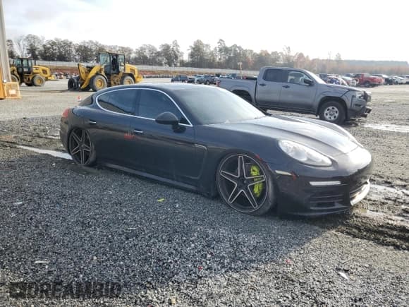 ✅ 2016 Porsche Panamera S E-Hybrid • VIN: WP0AD2A72GL040458 • Lot: 91834285. Wystawiony na Copart z przebiegiem 52 912 mil. Bezpłatny archiwum sprzedaży aukcyjnych z USA i szczegółowy raport historii pojazdu na DreamBid. Zdjęcie 4.