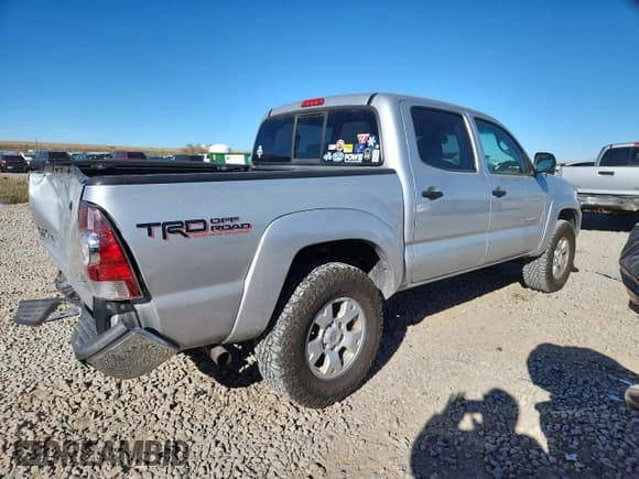 ✅ 2013 Toyota Tacoma • VIN: 3TMLU4EN3DM128443 • Lot: 91794755. Listed on Copart with 164,267 mi. Free auction sales archive from the USA and detailed vehicle history report at DreamBid. Image 3.