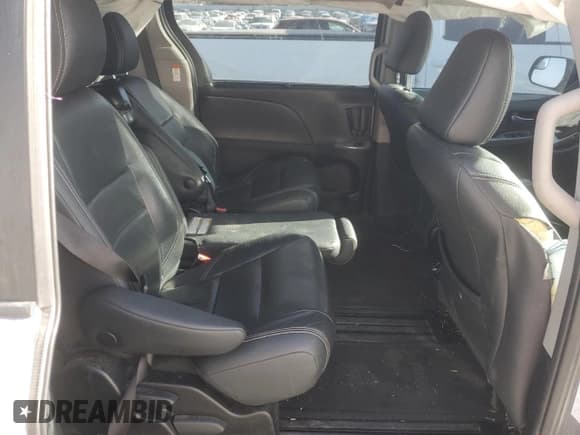 ✅ 2018 Toyota Sienna SE • VIN: 5TDXZ3DC7JS927358 • Lot: 91903385. Listed on Copart with Not provided. Free auction sales archive from the USA and detailed vehicle history report at DreamBid. Image 11.