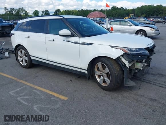 ✅ 2018 Land Rover Range Rover Velar S • VIN: SALYB2RV2JA746977 • Lot: 42423513. Wystawiony na IAAI z przebiegiem 148 062 mil. Bezpłatny archiwum sprzedaży aukcyjnych z USA i szczegółowy raport historii pojazdu na DreamBid. Zdjęcie 1.