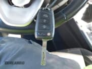 ✅ 2020 Hyundai Venue SEL • VIN: KMHRC8A37LU014220 • Лот: 43449481. Опубликован ранее на IAAI с пробегом 71 686 миль. Бесплатный доступ к архиву аукционных продаж из США и подробный отчёт об истории автомобиля на DreamBid. Изображение 11.